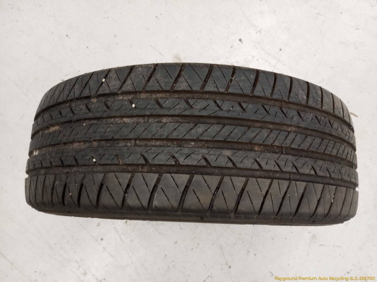 Volkswagen Beetle Single Douglas Touring A/S Tire