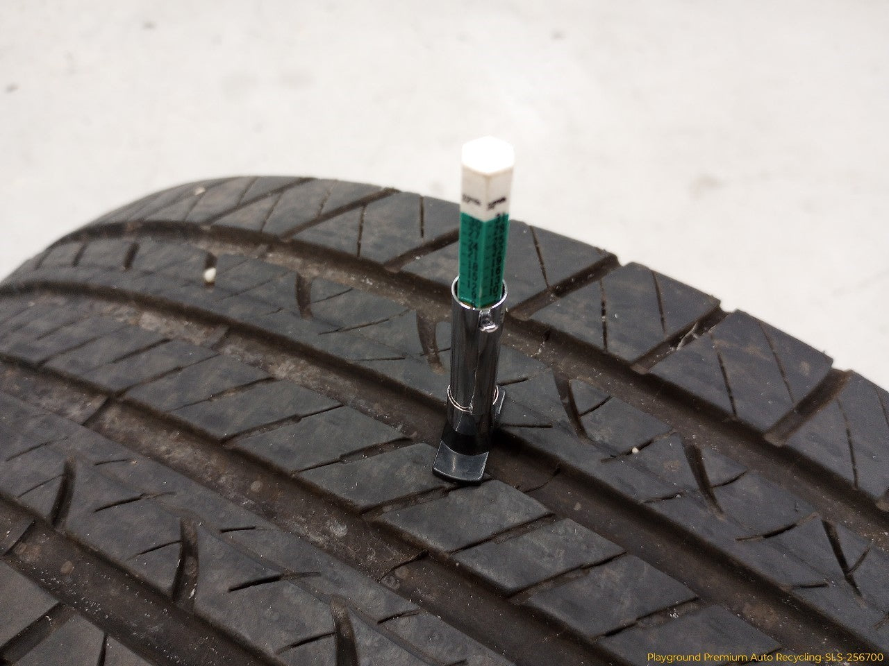 Volkswagen Beetle Single Douglas Touring A/S Tire