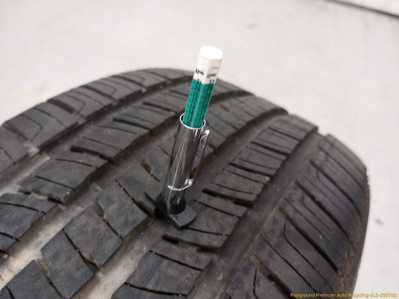 Volkswagen Beetle Single Kenda Kenitica Touring A/S Tires