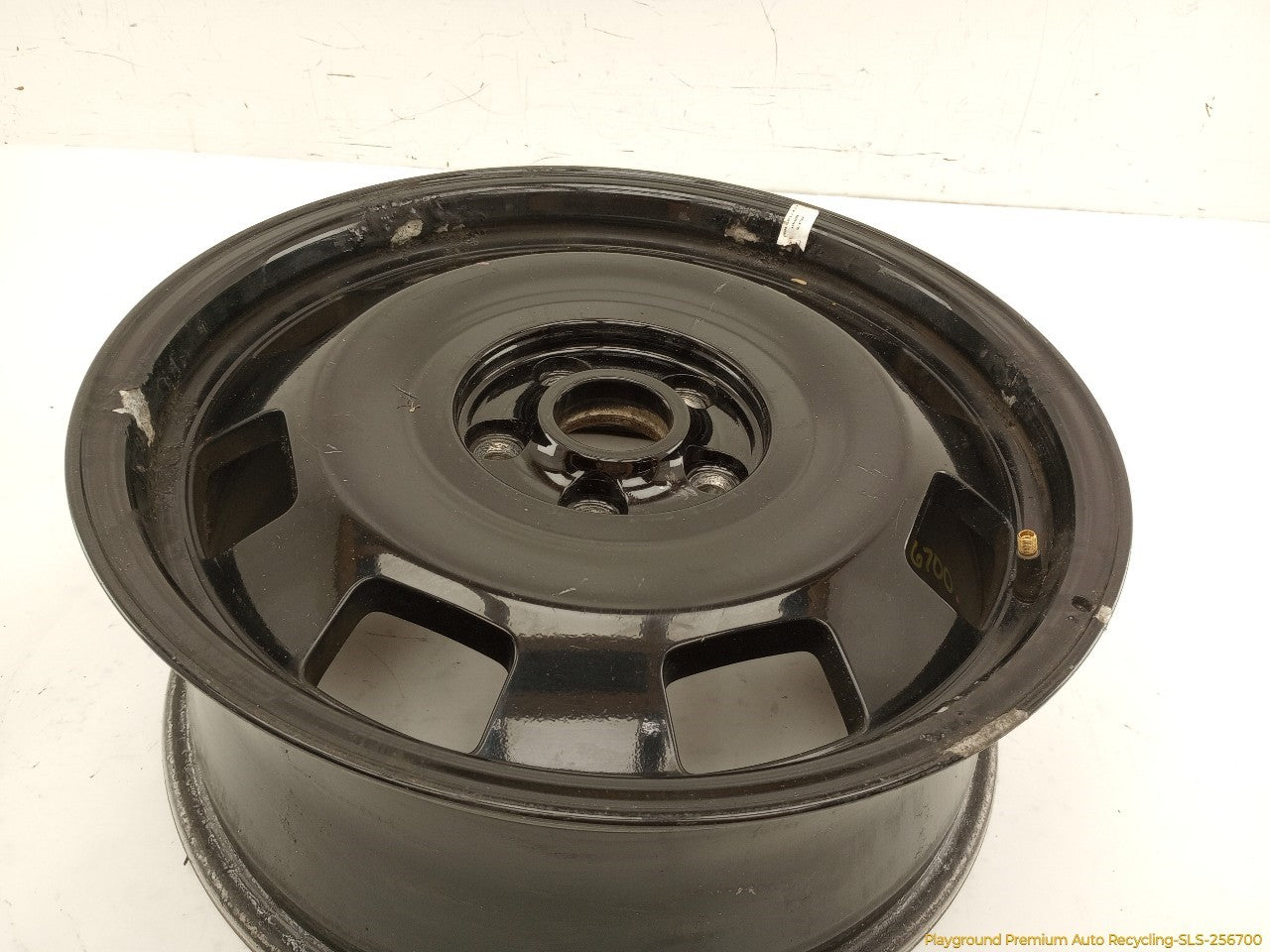 Volkswagen Beetle Single Alloy Wheel 8 Spoke