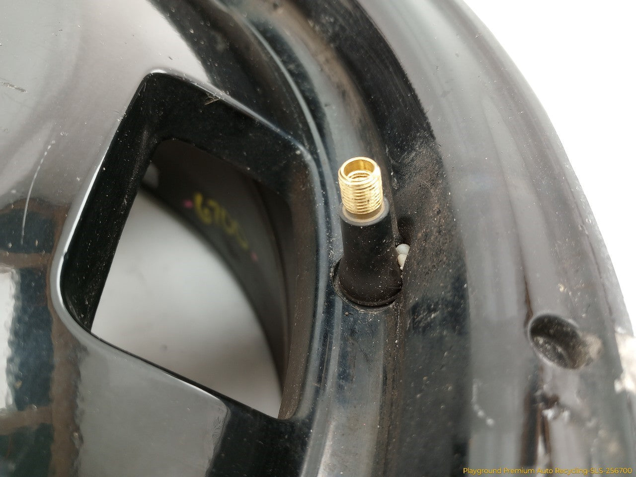 Volkswagen Beetle Single Alloy Wheel 8 Spoke
