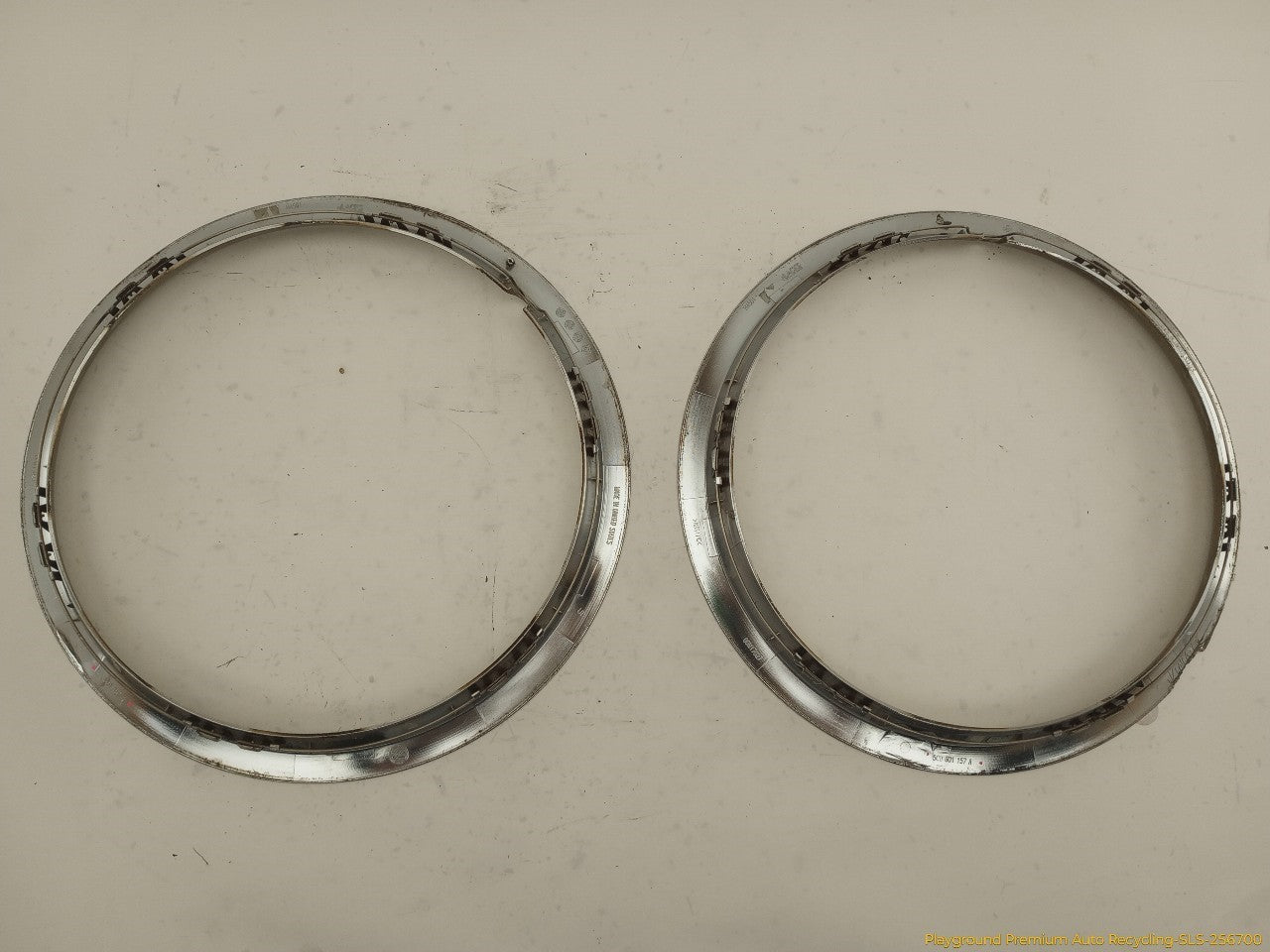 Volkswagen Beetle Pair Of Alloy Wheels 8 Spoke