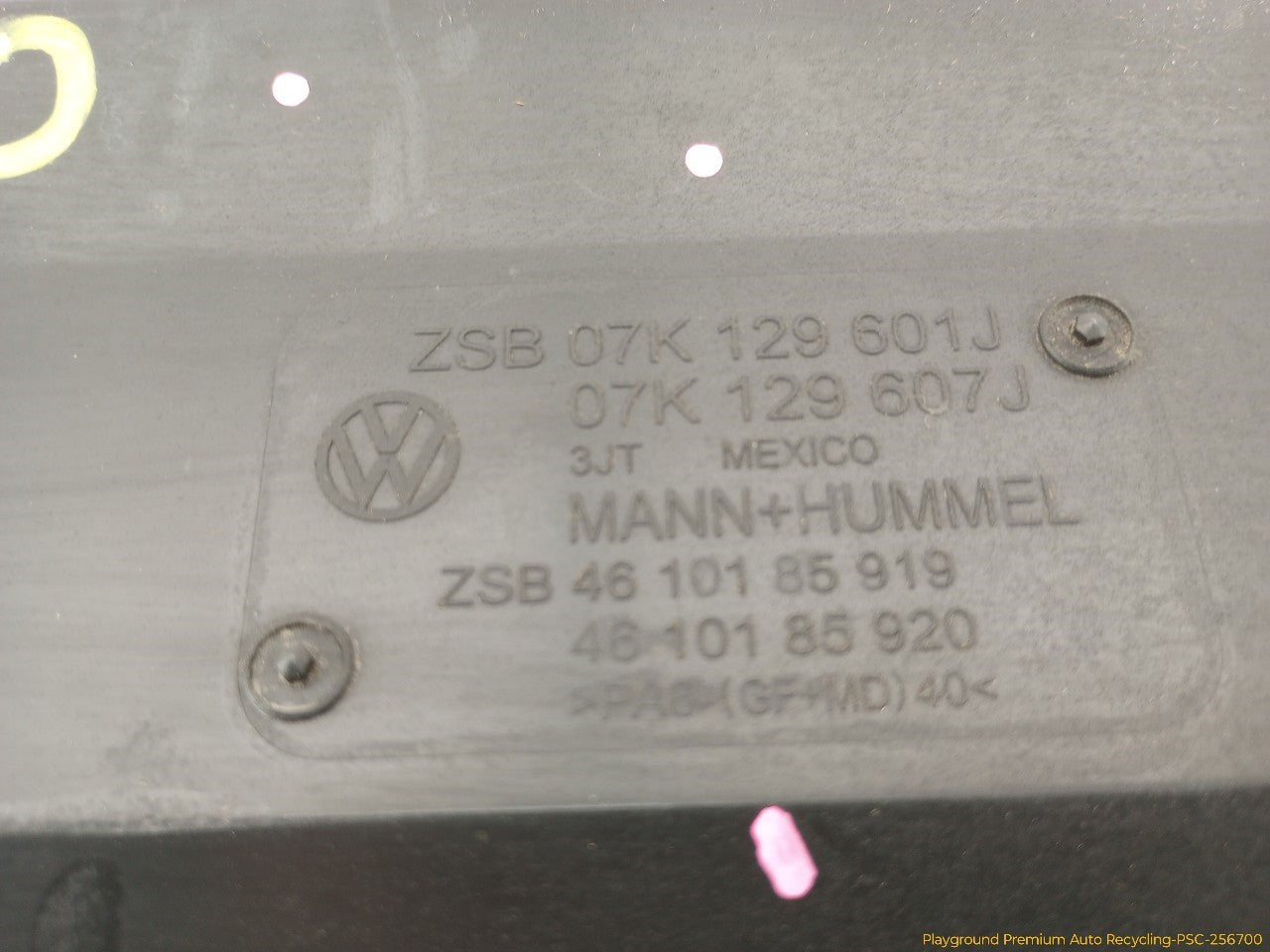 Volkswagen Beetle Engine Air Filter Housing
