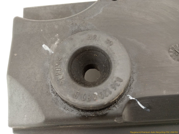 Volkswagen Beetle Engine Air Filter Housing