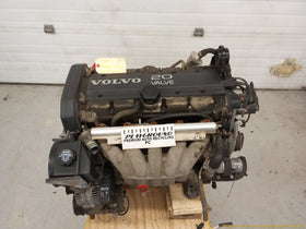 Volvo 850 Engine Assembly