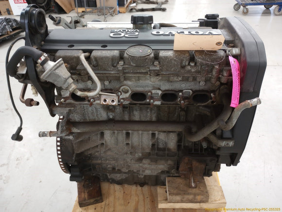 Volvo 850 Engine Assembly