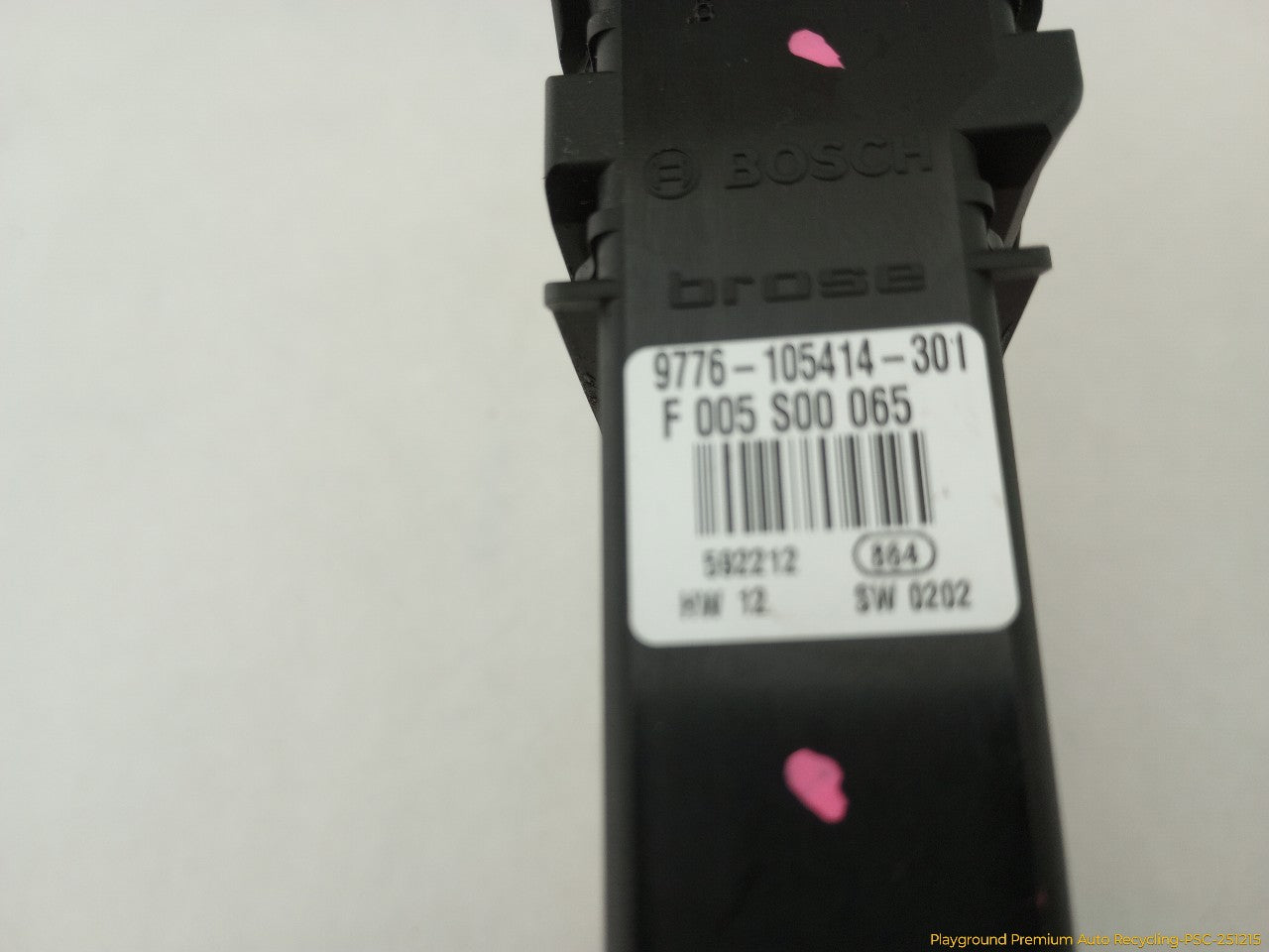 Volkswagen Beetle Passenger Right Front Power Window Motor