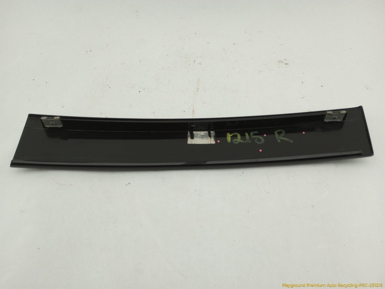 Volkswagen Beetle Passenger Right Front Exterior Door Window Trim - 0