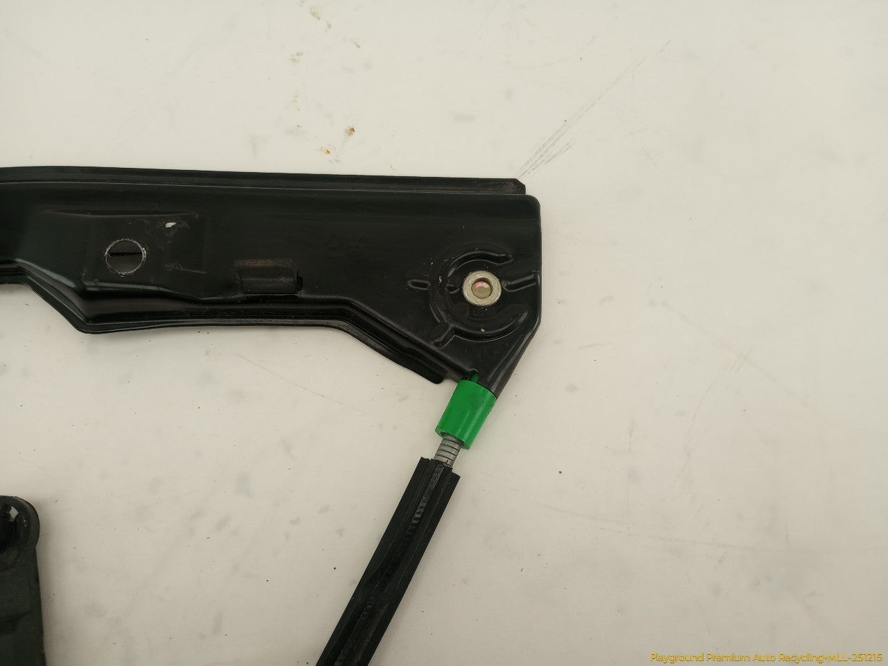 Volkswagen Beetle Passenger Right Front Door Window Regulator