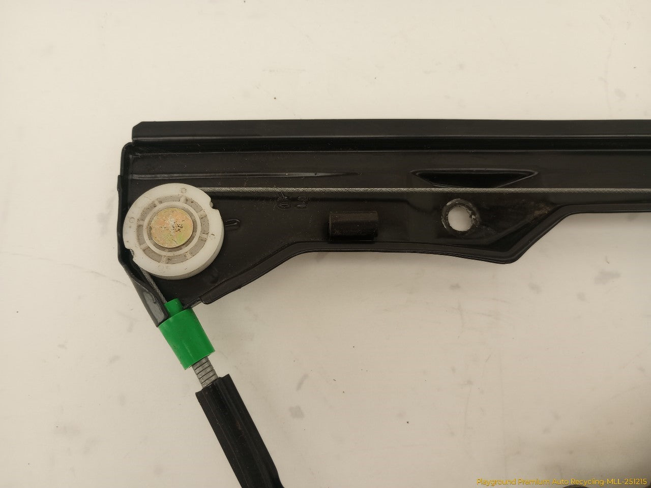 Volkswagen Beetle Passenger Right Front Door Window Regulator