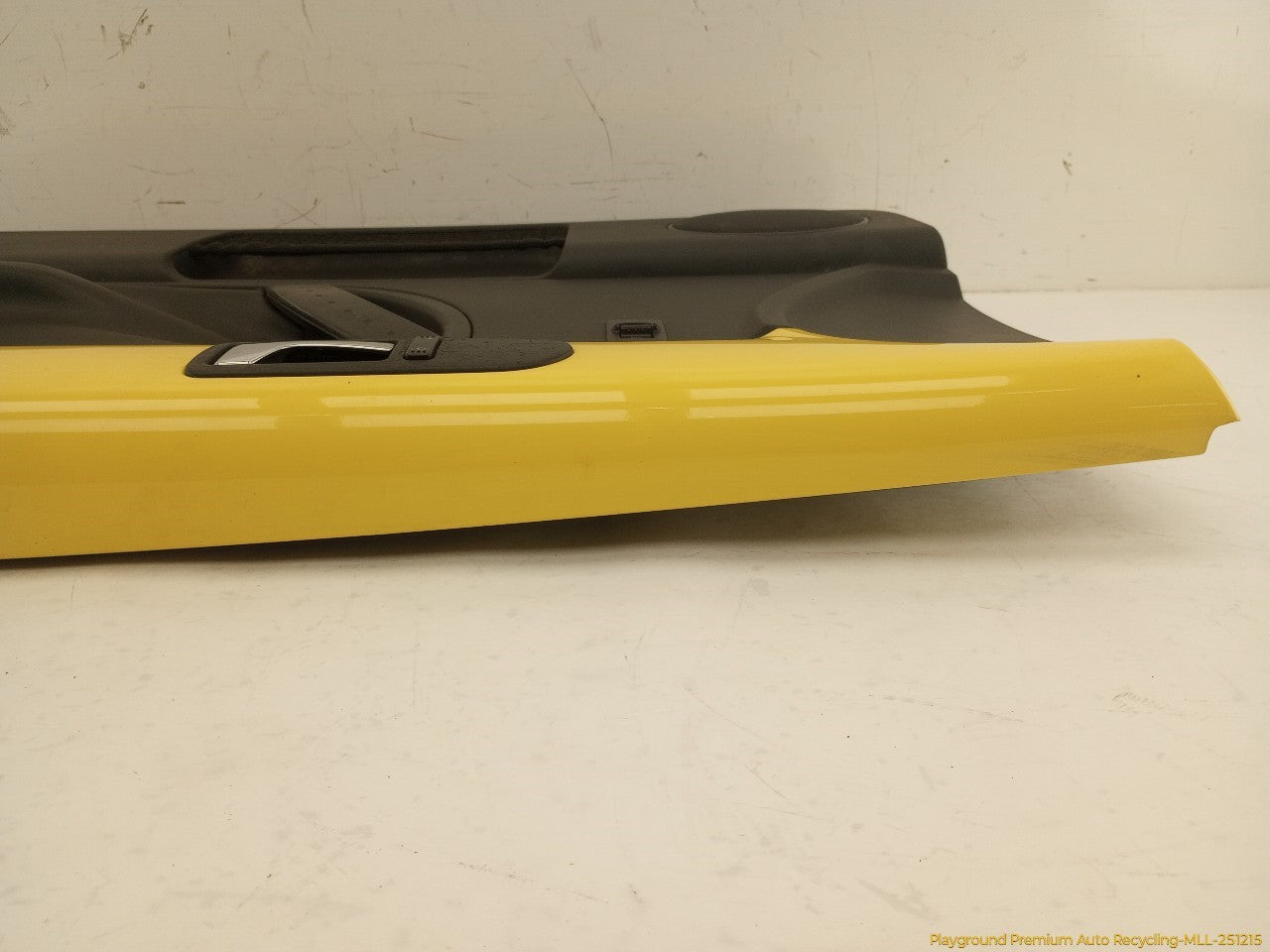 Volkswagen Beetle Passenger Right Front Door Trim