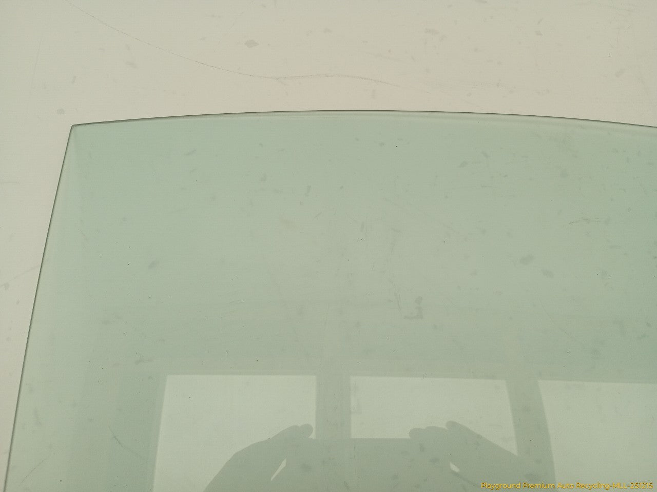 Volkswagen Beetle Passenger Right Front Door Window Glass