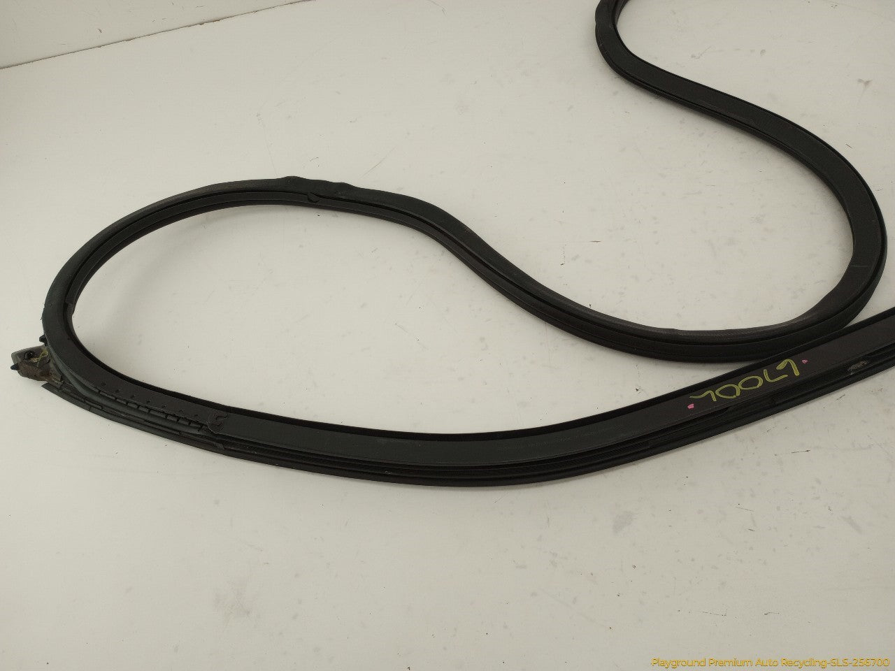 Volkswagen Beetle Pair Of Front Door Moldings - 0