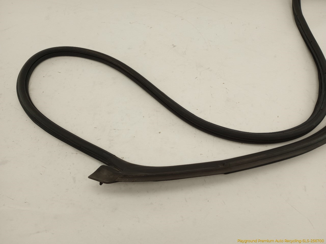 Volkswagen Beetle Pair Of Front Door Moldings