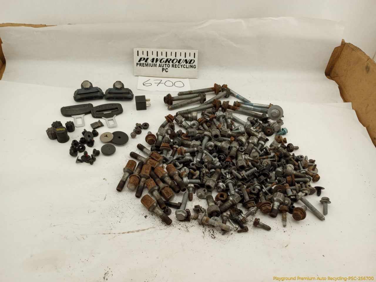 Volkswagen Beetle Dismantling Hardware Fasteners Bolts & Nuts