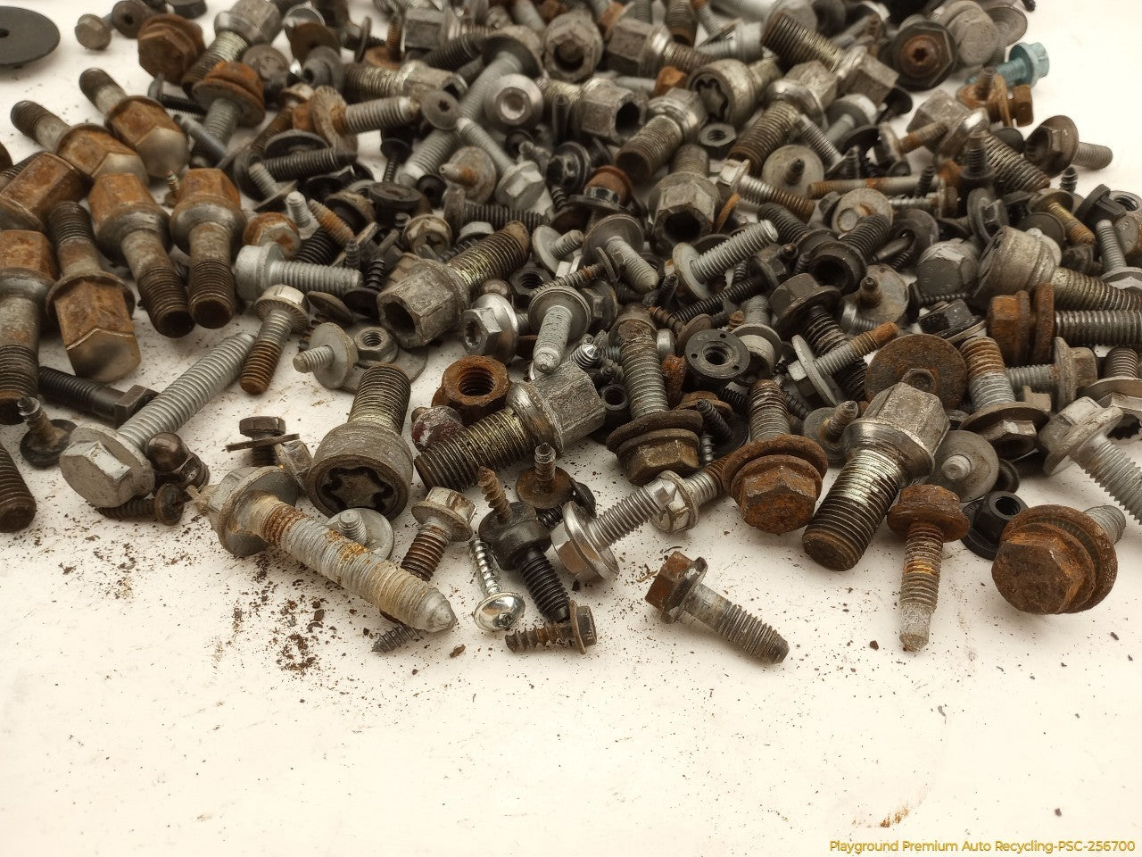 Volkswagen Beetle Dismantling Hardware Fasteners Bolts & Nuts