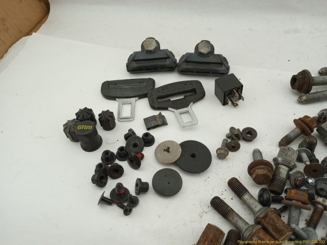 Volkswagen Beetle Dismantling Hardware Fasteners Bolts & Nuts