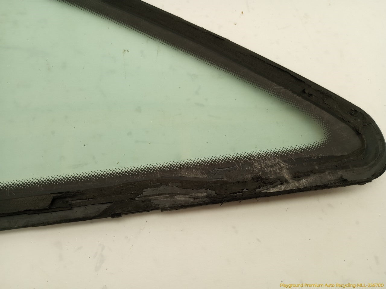 Volkswagen Beetle Passenger Right Rear Quarter Window Glass