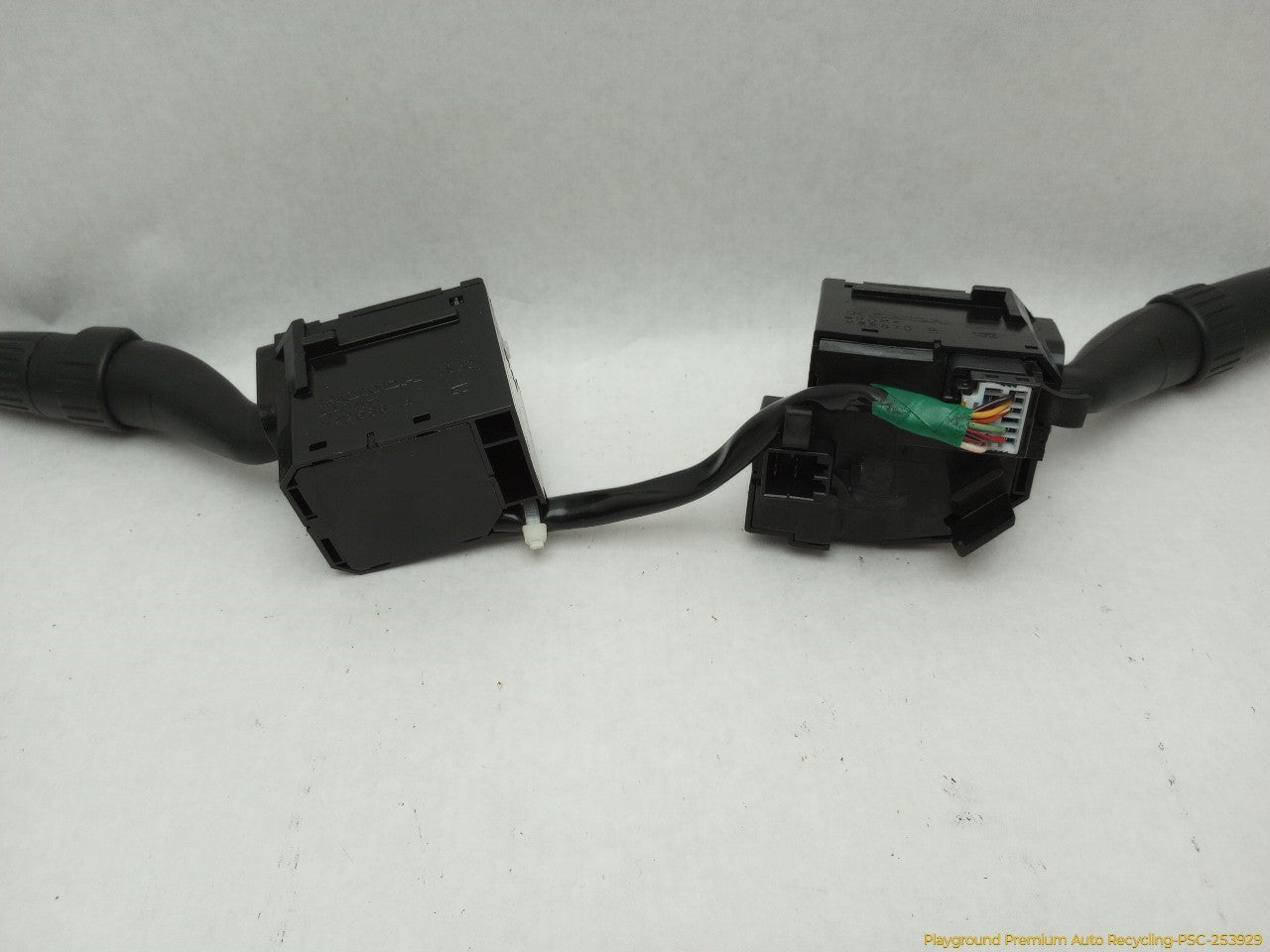 Acura TSX Pair Of Turn Signal & Wiper Control Switches - 0