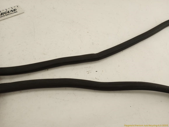 Volkswagen Beetle Trunk Lid Molding