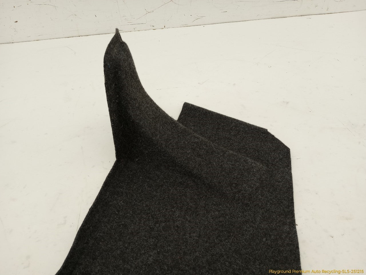 Volkswagen Beetle Pair Of Trunk Side Trim