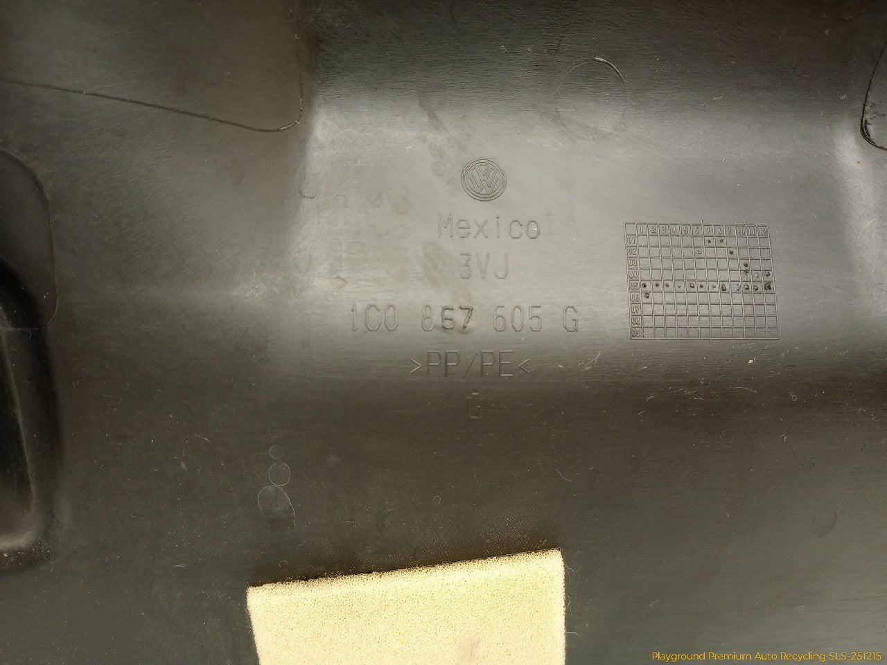 Volkswagen Beetle Trunk Lid Trim