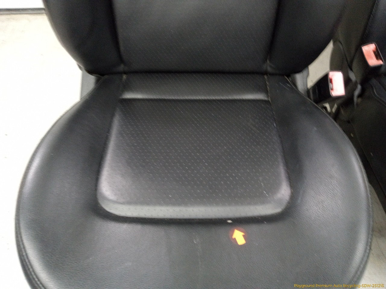 Volkswagen Beetle Pair Of Front Seats