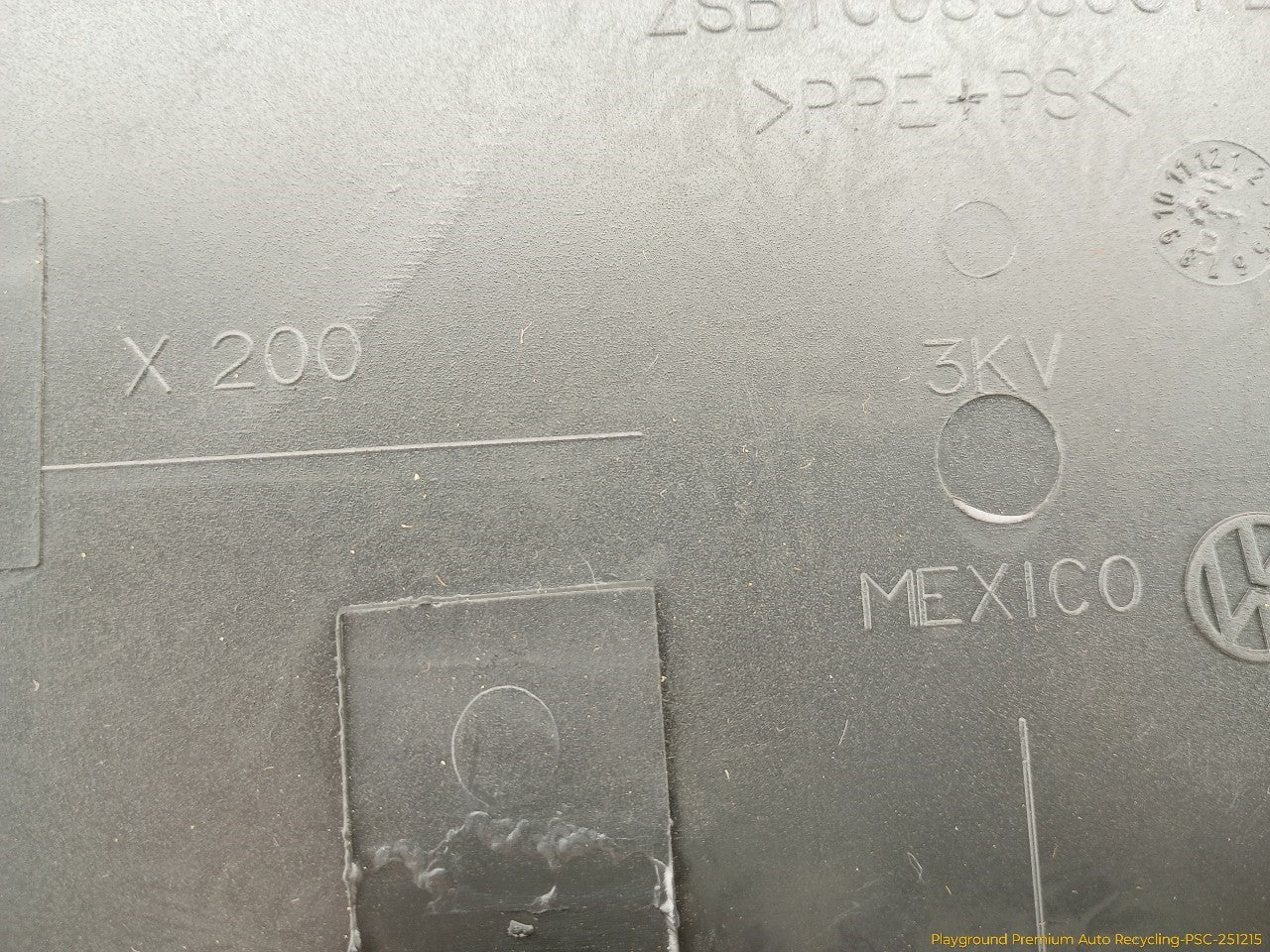Volkswagen Beetle Center Dash Upper Bezel Trim