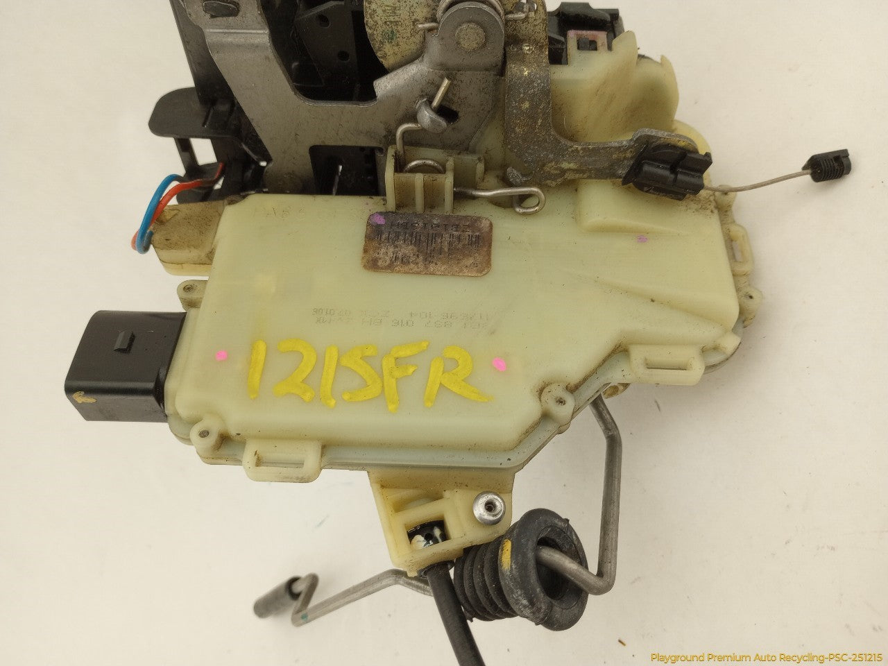 Volkswagen Beetle Passenger Right Front Door Lock Actuator