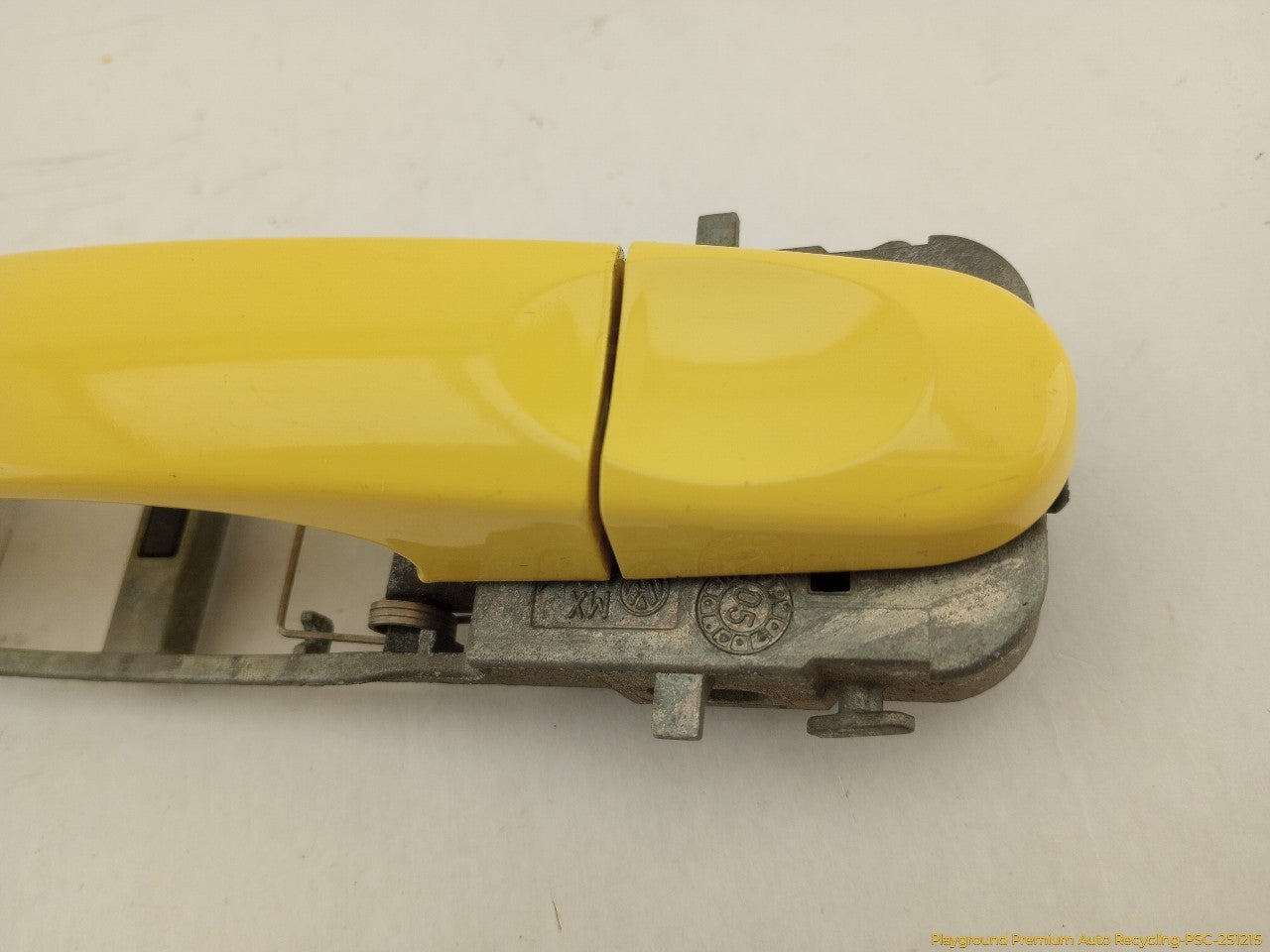 Volkswagen Beetle Passenger Right Front Exterior Door Handle