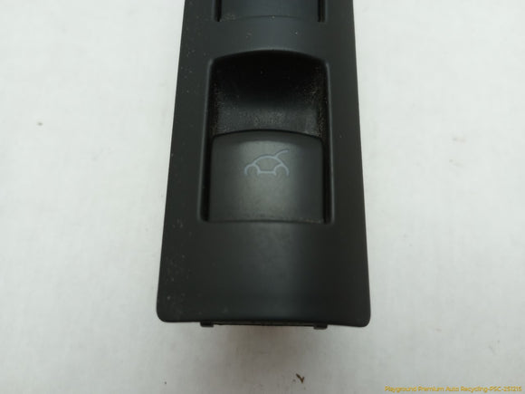 Volkswagen Beetle Trunk & Fuel Filler Door Release Switch