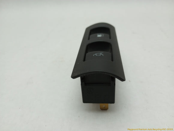 Volkswagen Beetle Trunk & Fuel Filler Door Release Switch