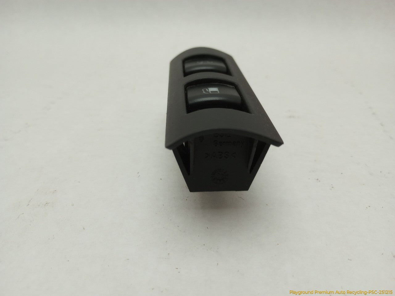 Volkswagen Beetle Trunk & Fuel Filler Door Release Switch