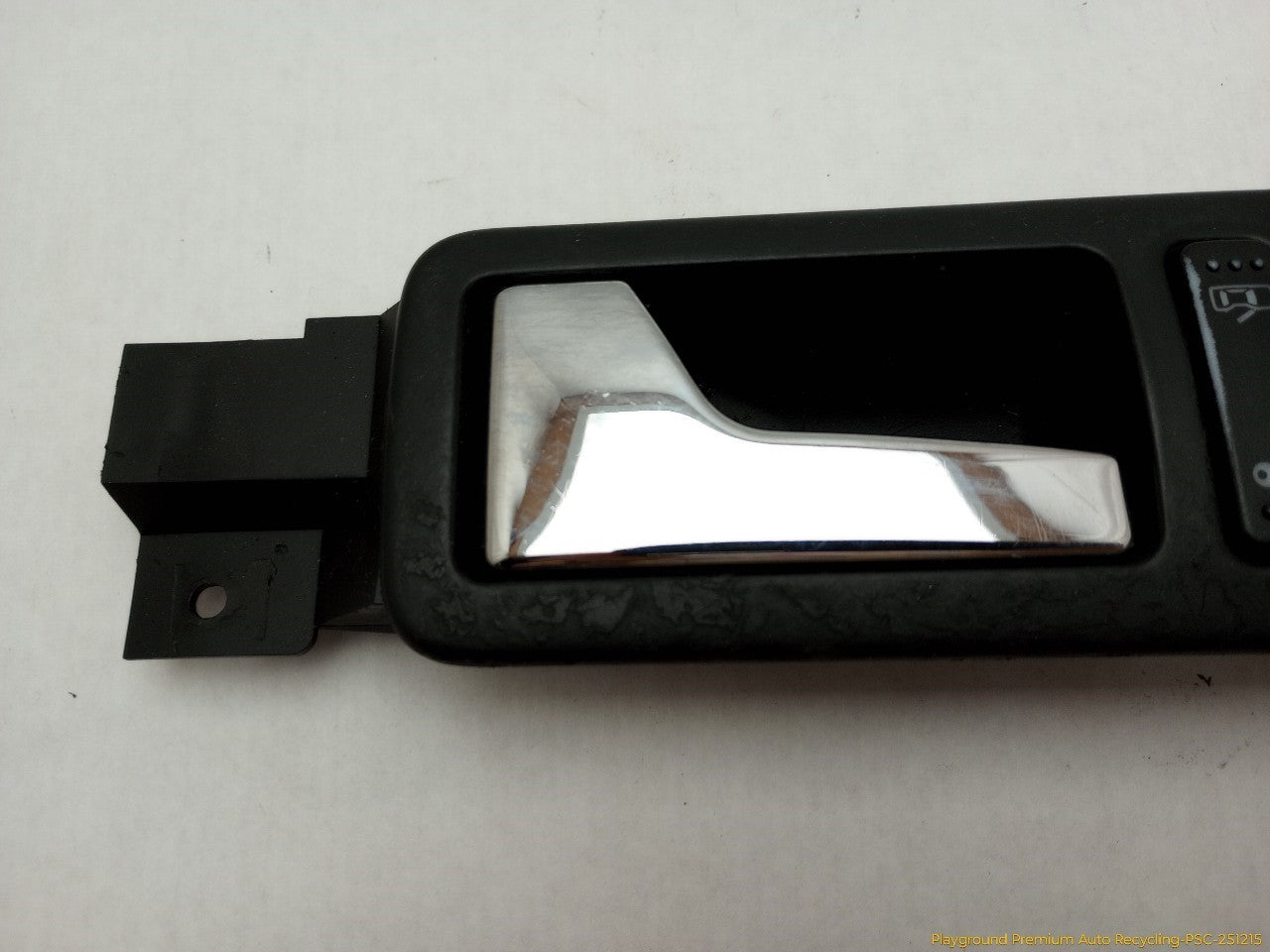 Volkswagen Beetle Driver Left Front Interior Door handle