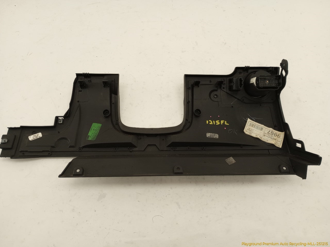 Volkswagen Beetle Driver Left Lower Dash Knee Trim - 0