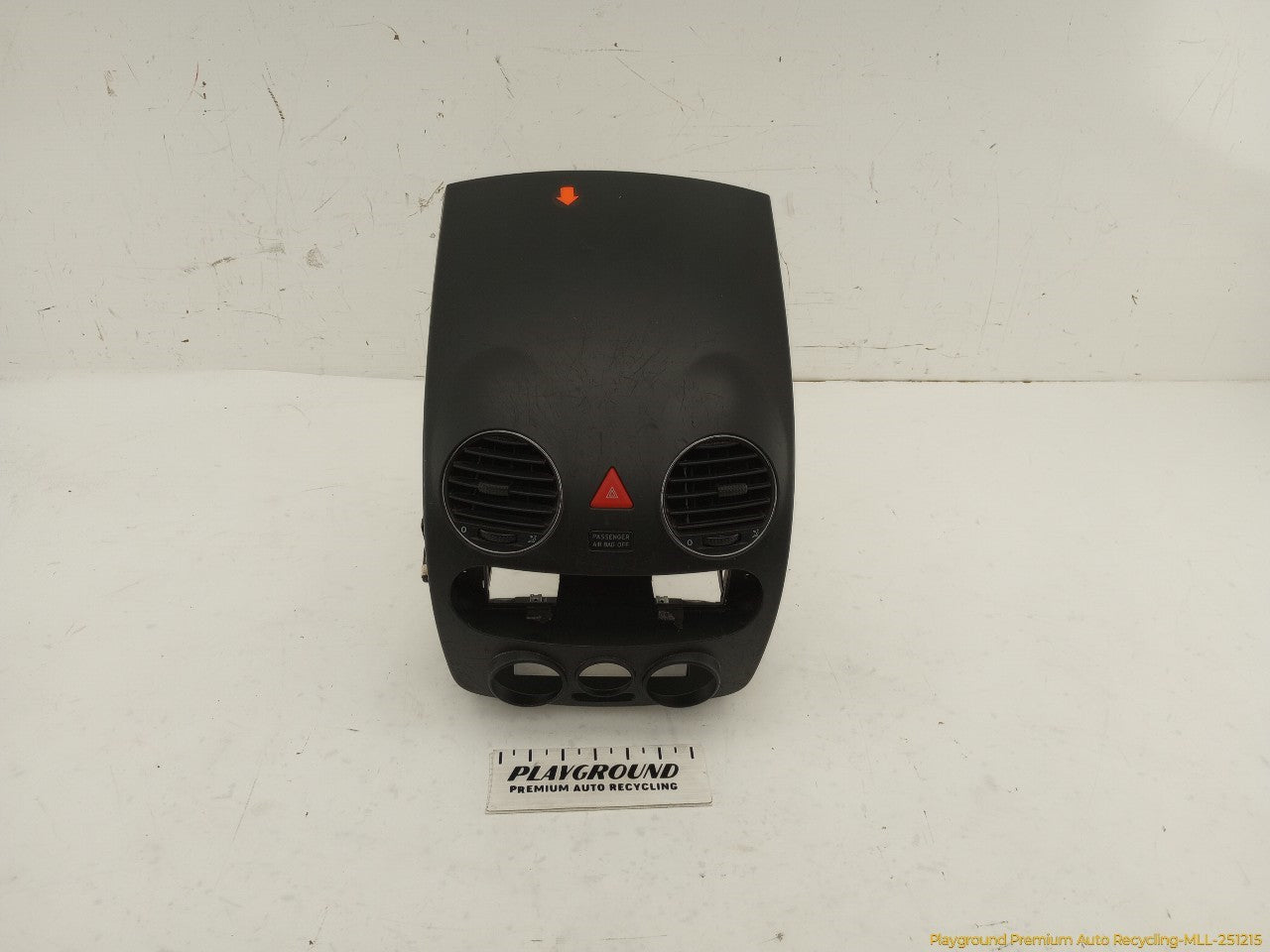 Volkswagen Beetle Radio & Climate Control Bezel Trim