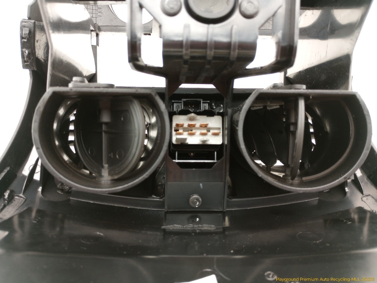 Volkswagen Beetle Radio & Climate Control Bezel Trim