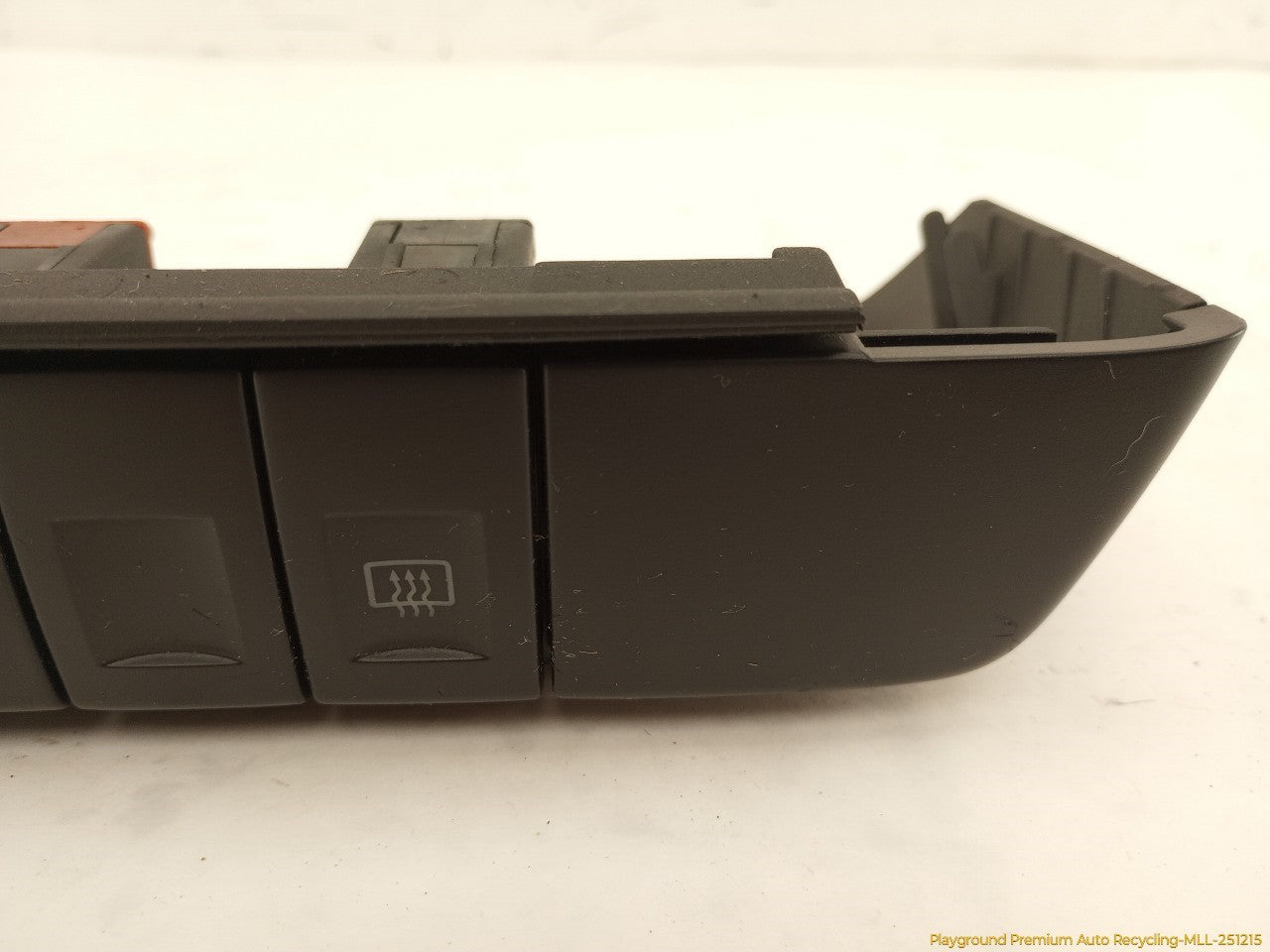Volkswagen Beetle Traction & Defrost Control Switch