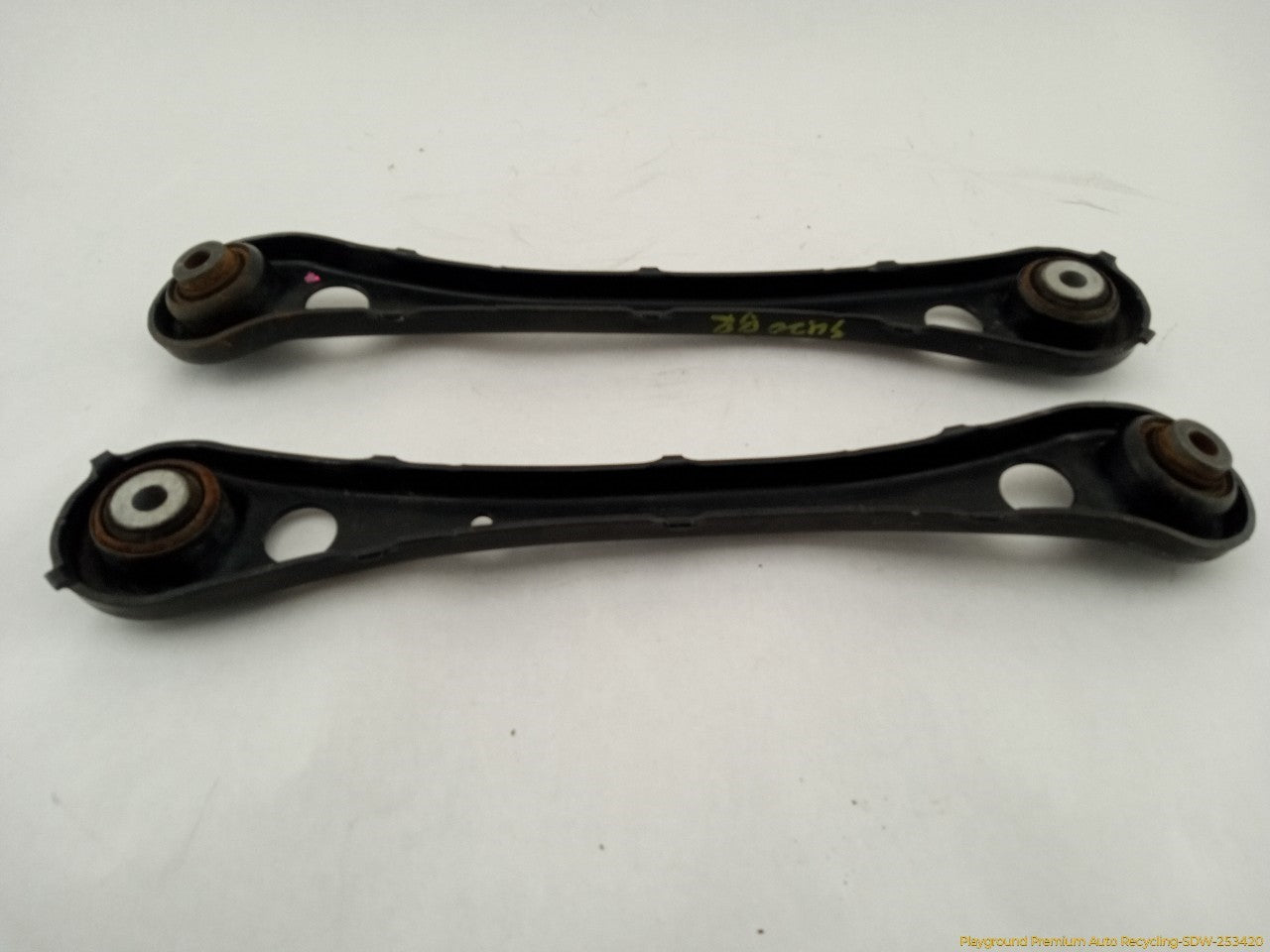 Audi A6 Pair Of Rear Lower Tie Rod Control Arm