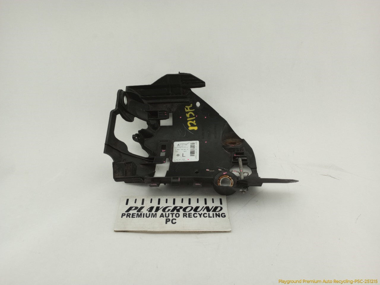 Volkswagen Beetle Driver Left Head Lamp Bracket
