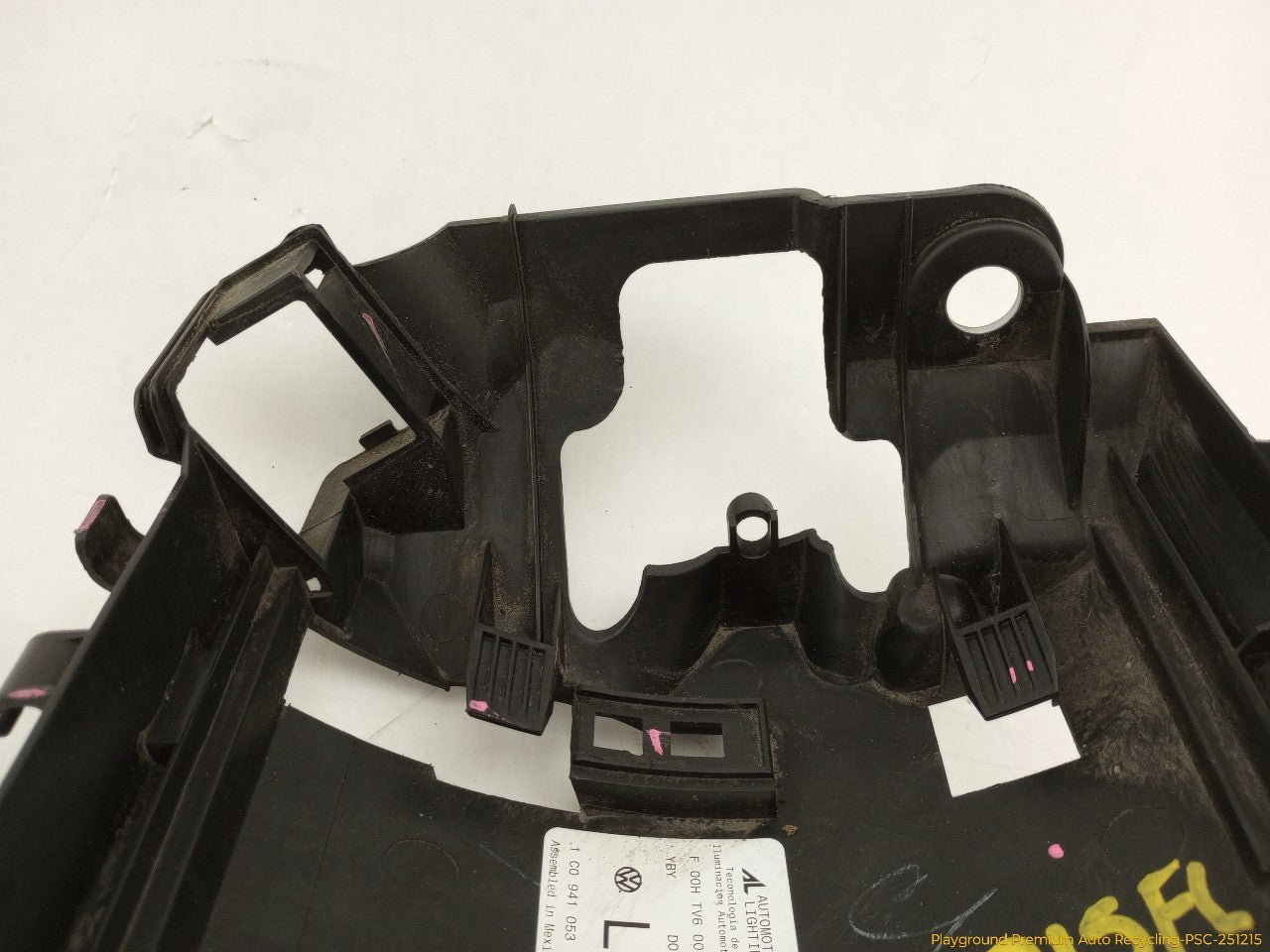 Volkswagen Beetle Driver Left Head Lamp Bracket