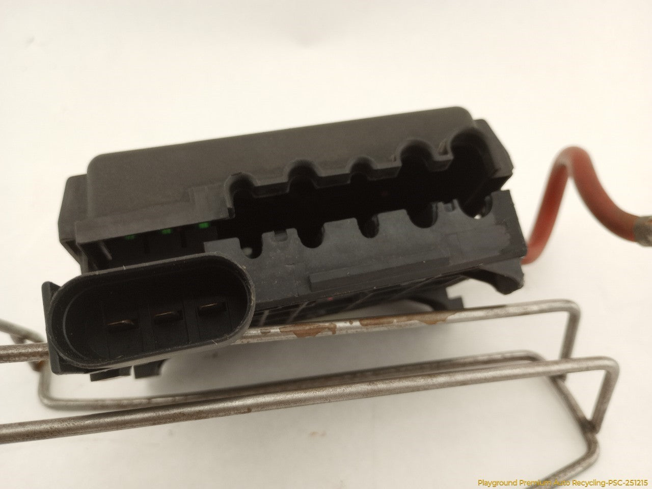 Volkswagen Beetle Fuse Battery Terminal