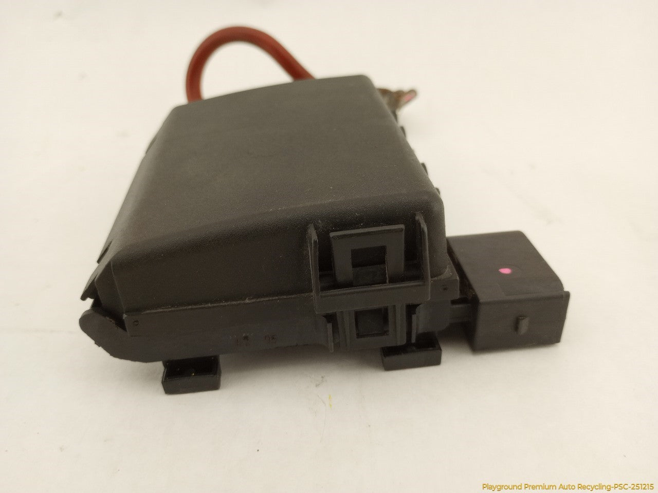 Volkswagen Beetle Fuse Battery Terminal