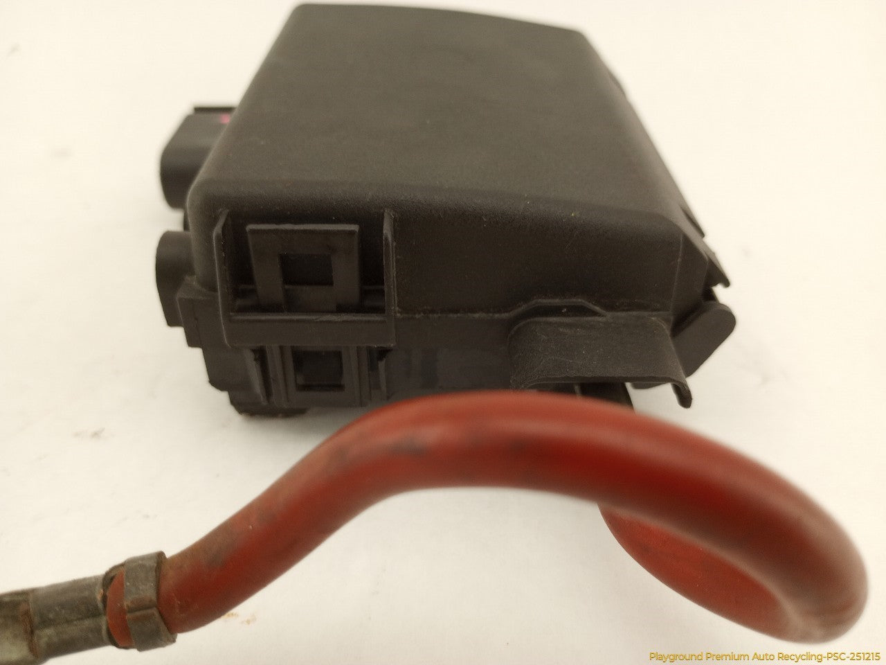 Volkswagen Beetle Fuse Battery Terminal
