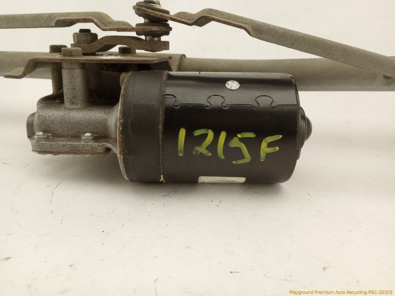Volkswagen Beetle Windshield Wiper Transmission & Motor