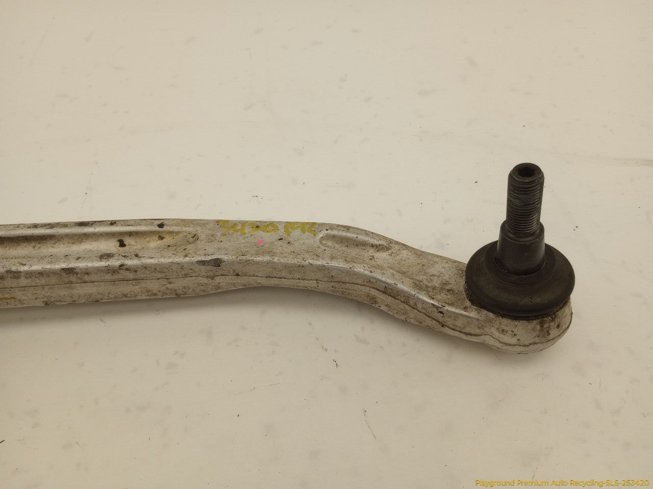 Audi A6 Pair Of Front Right Forward & Rearward Control Arms
