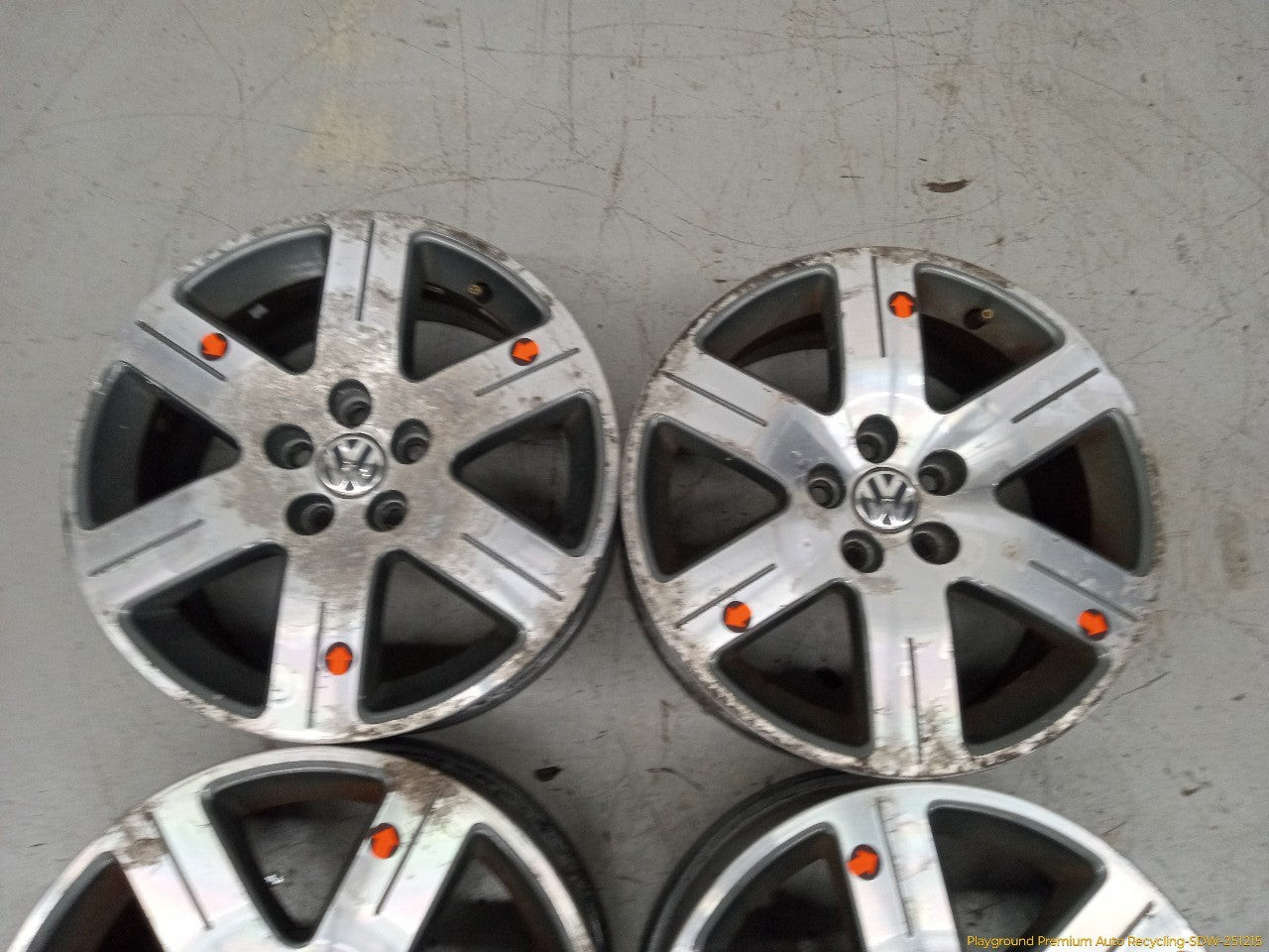 Volkswagen Beetle Set Of 4 Alloy Wheels 6 Spoke