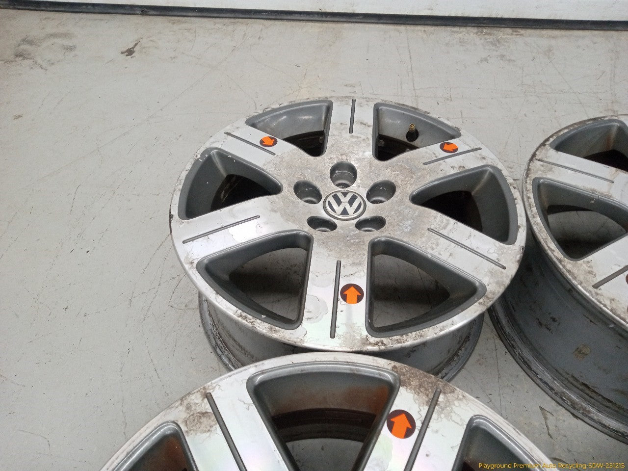 Volkswagen Beetle Set Of 4 Alloy Wheels 6 Spoke