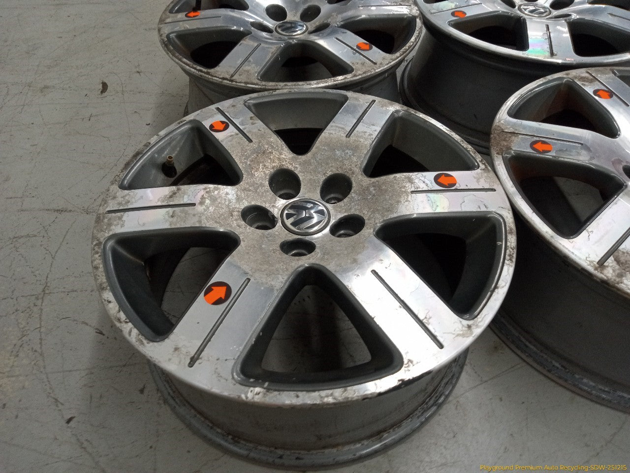 Volkswagen Beetle Set Of 4 Alloy Wheels 6 Spoke