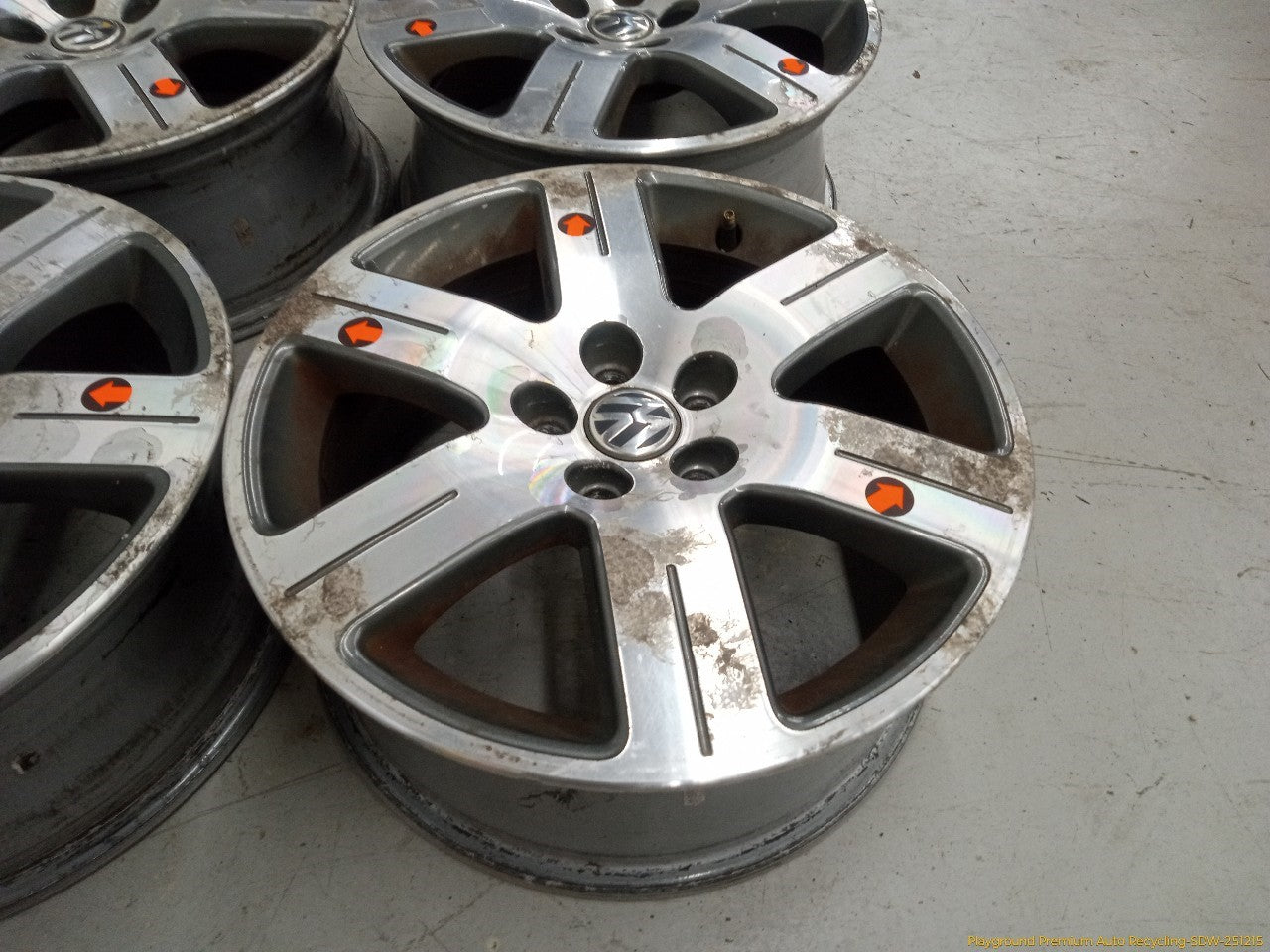 Volkswagen Beetle Set Of 4 Alloy Wheels 6 Spoke
